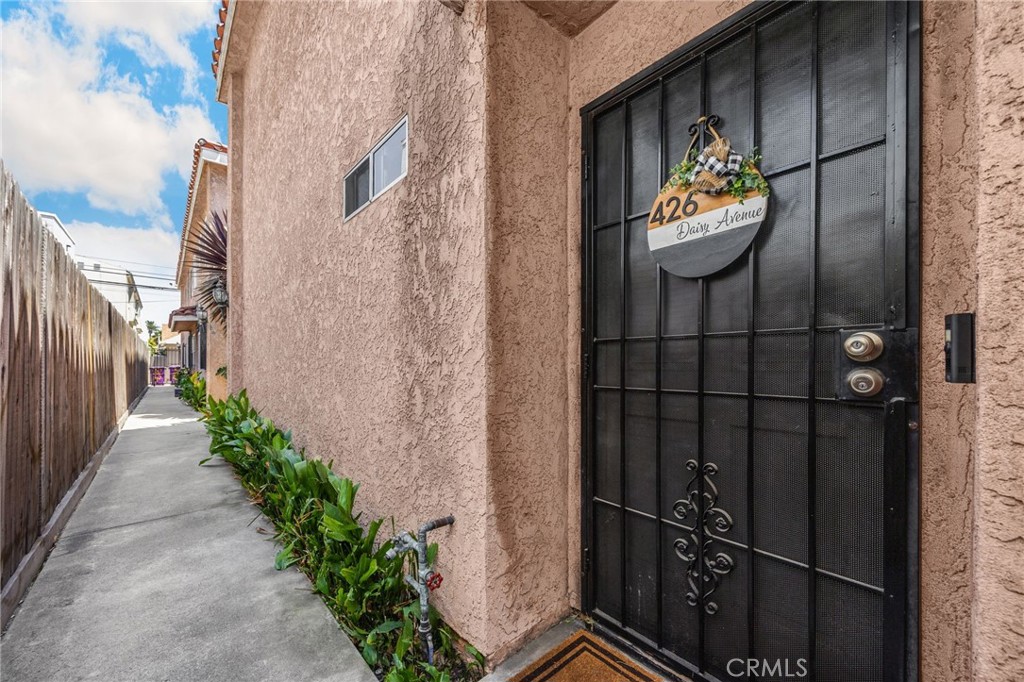 426 Daisy Avenue