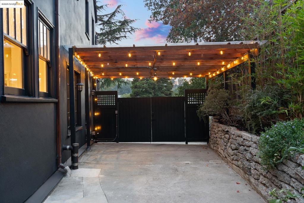 CROCKER HGHLANDS - Residential