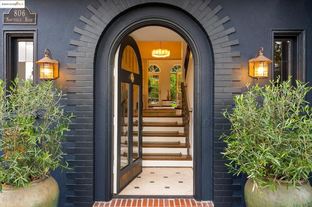 CROCKER HGHLANDS - Residential