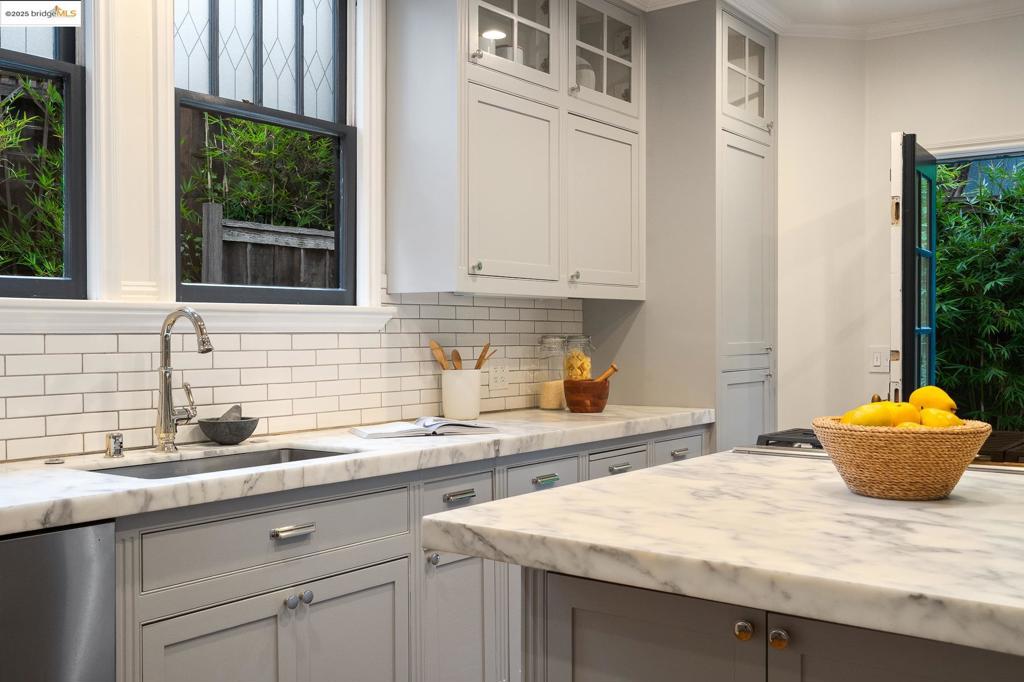 CROCKER HGHLANDS - Residential