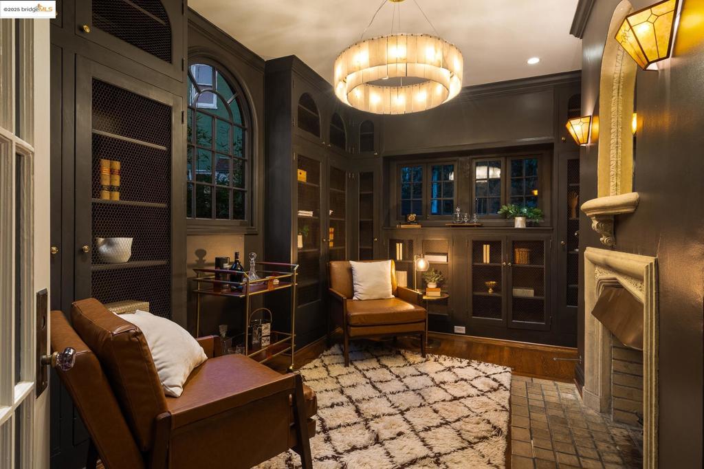 CROCKER HGHLANDS - Residential