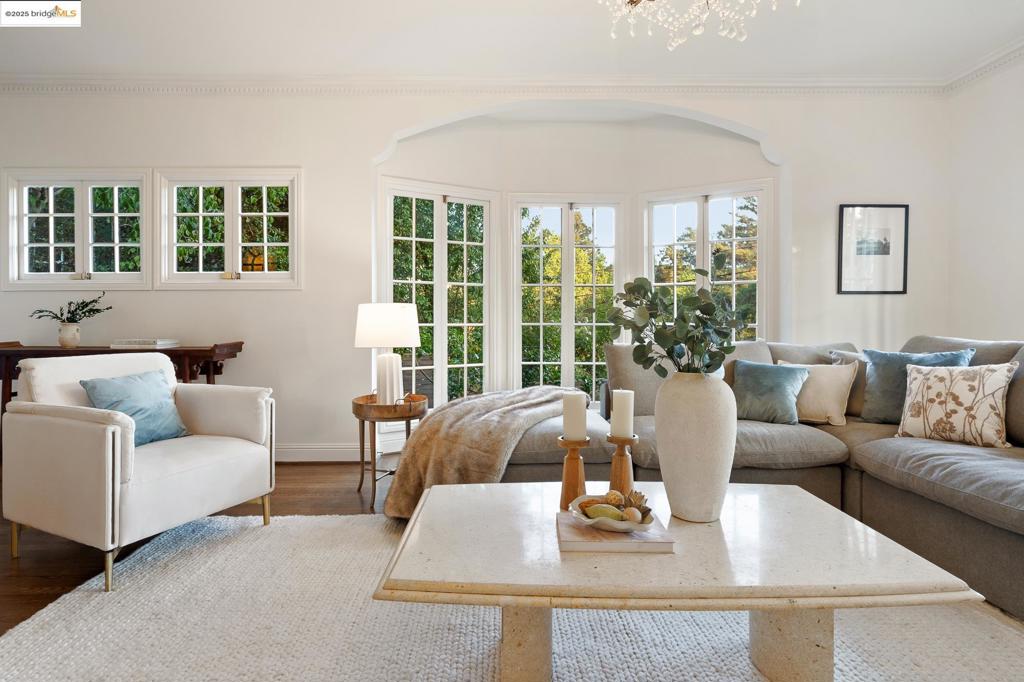 CROCKER HGHLANDS - Residential