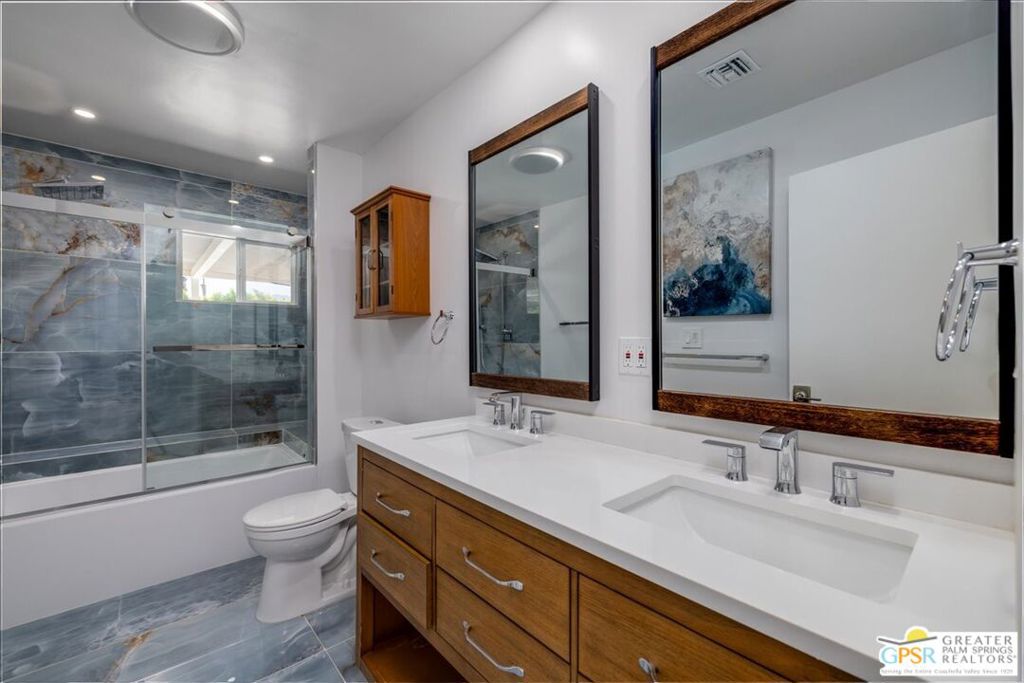 Racquet Club East - Residential Lease
