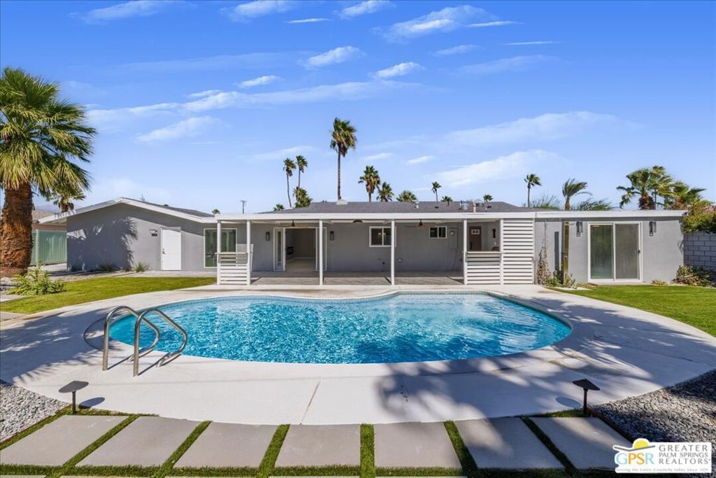 Racquet Club East - Residential Lease