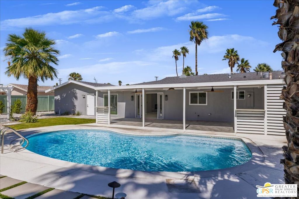 Racquet Club East - Residential Lease