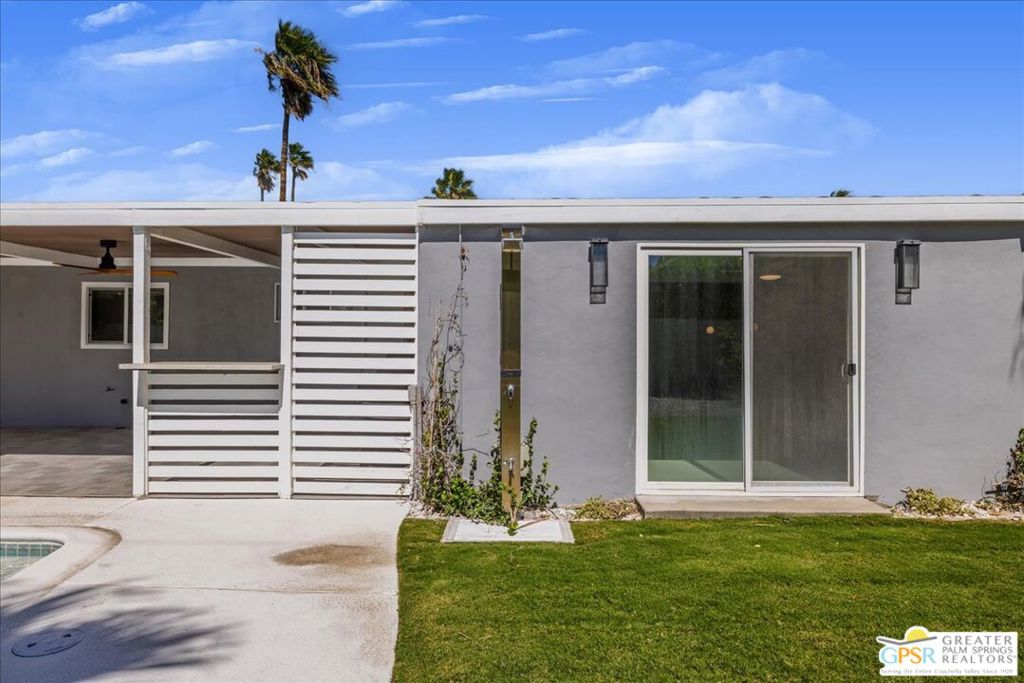 Racquet Club East - Residential Lease