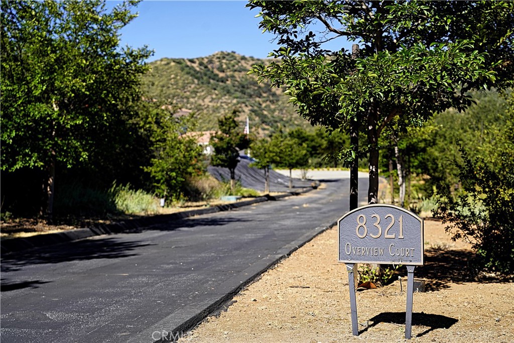 8321 Overview Ct