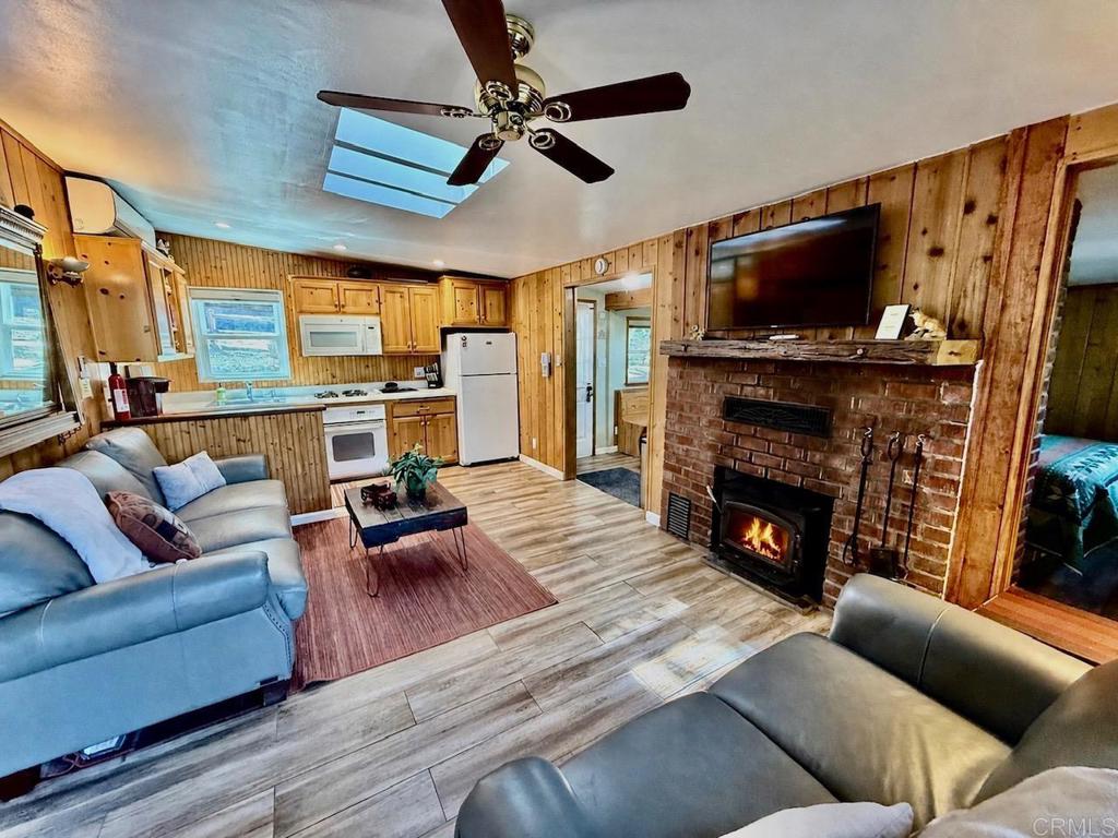 22292 Crestline Road