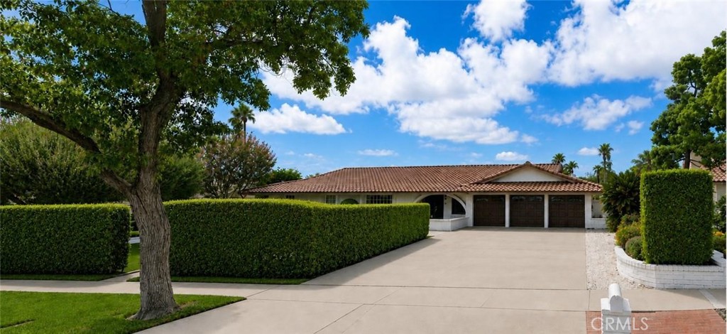1763 N Vallejo Way