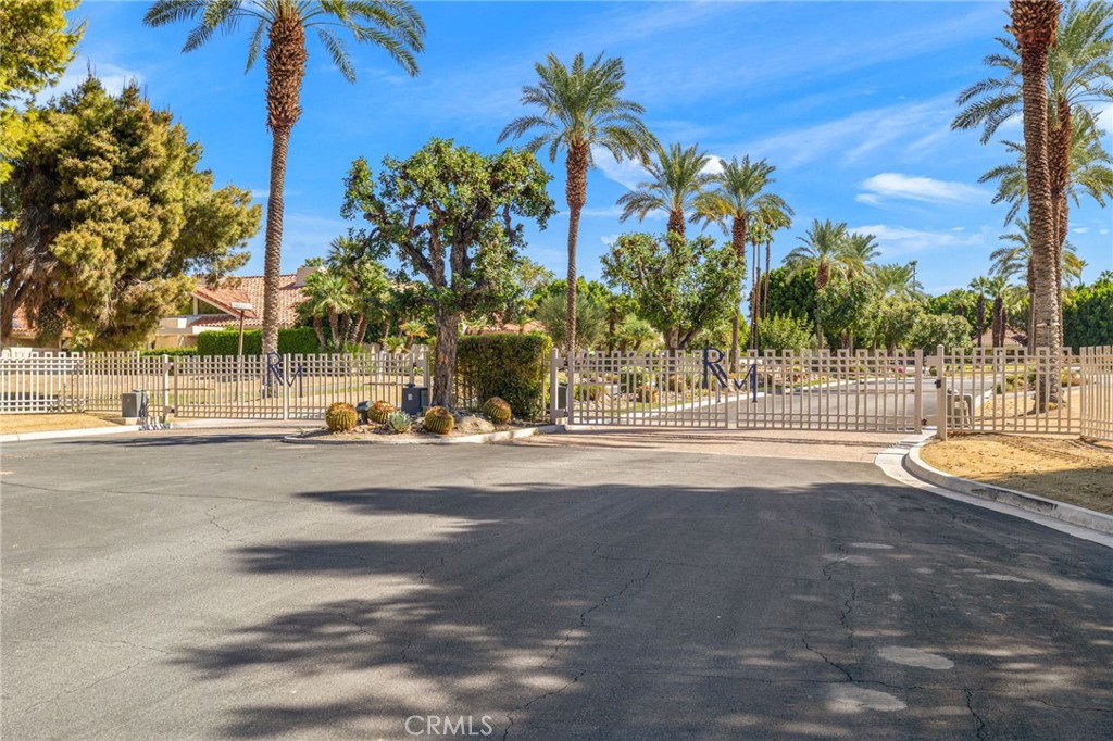 Rancho Mirage C.C. (32169) - Residential