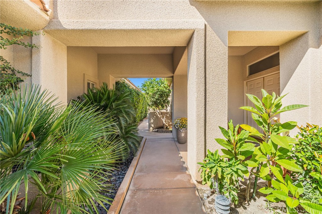 Rancho Mirage C.C. (32169) - Residential