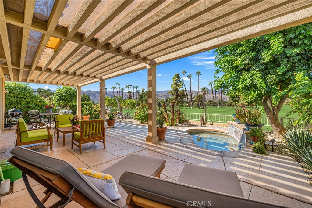 Rancho Mirage C.C. (32169) - Residential