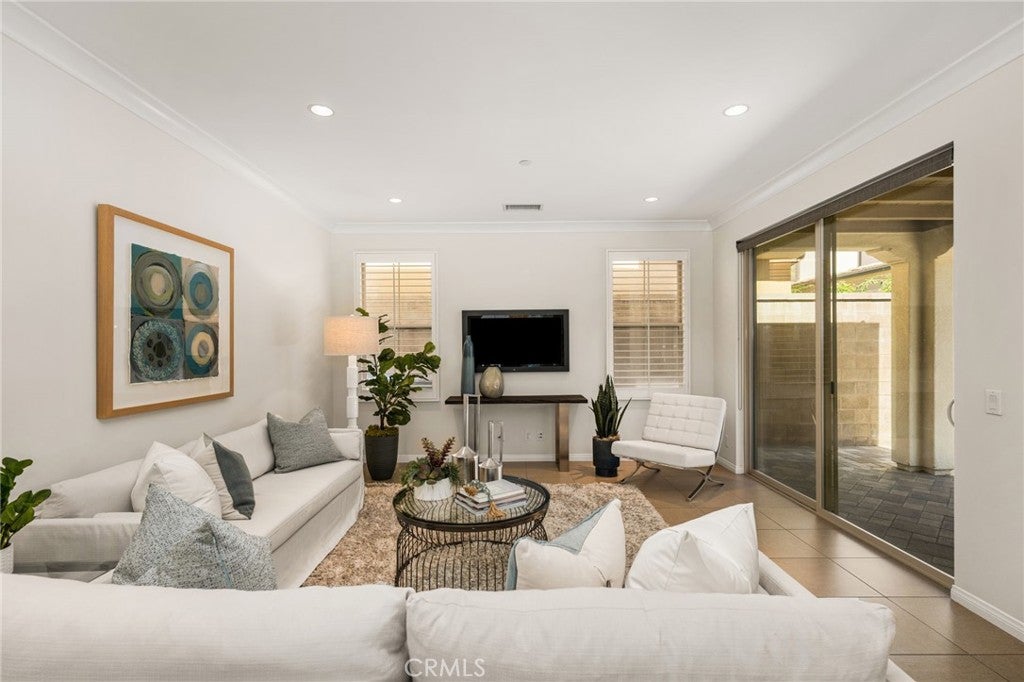 61 Cactus Flower, Irvine CA 92620 - Photo 8