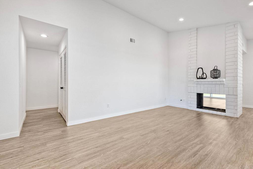 361 Mainsail Road