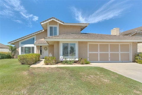 Photo of 660 S Pampas Ave AVE, Rialto, CA 92376 (MLS # TR26188890)