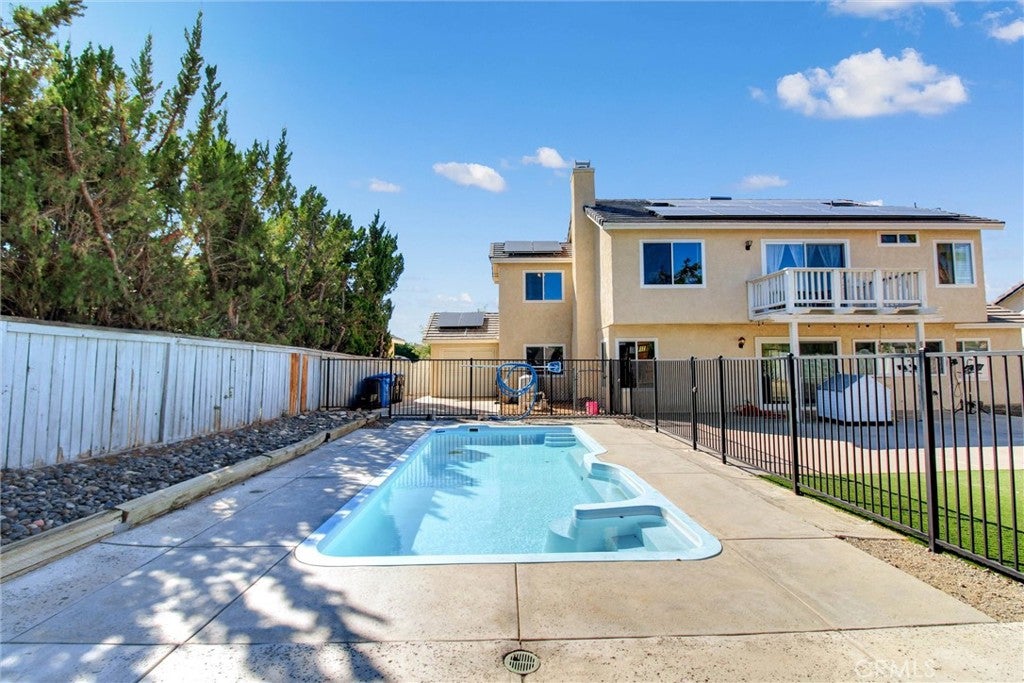 12757 Trotters Lane