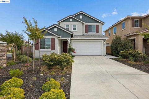 Photo of 5474 Trimonti Cir CIR, Antioch, CA 94531 (MLS # 41152585)