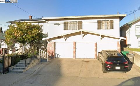 Photo of 3120 School St St, Oakland, CA 94602 (MLS # 41116889)