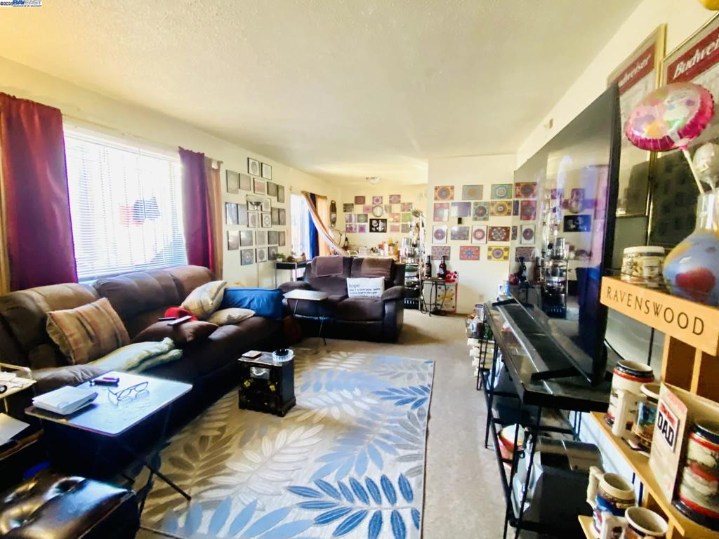 UPPER FRUITVALE - Residential Income