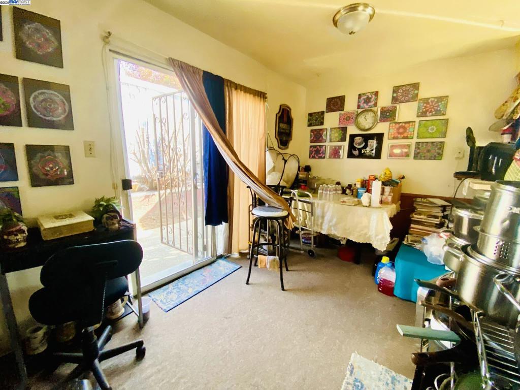 UPPER FRUITVALE - Residential Income