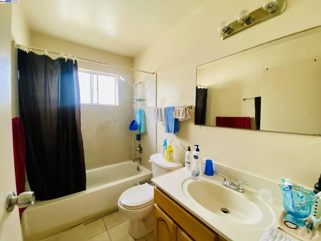 UPPER FRUITVALE - Residential Income