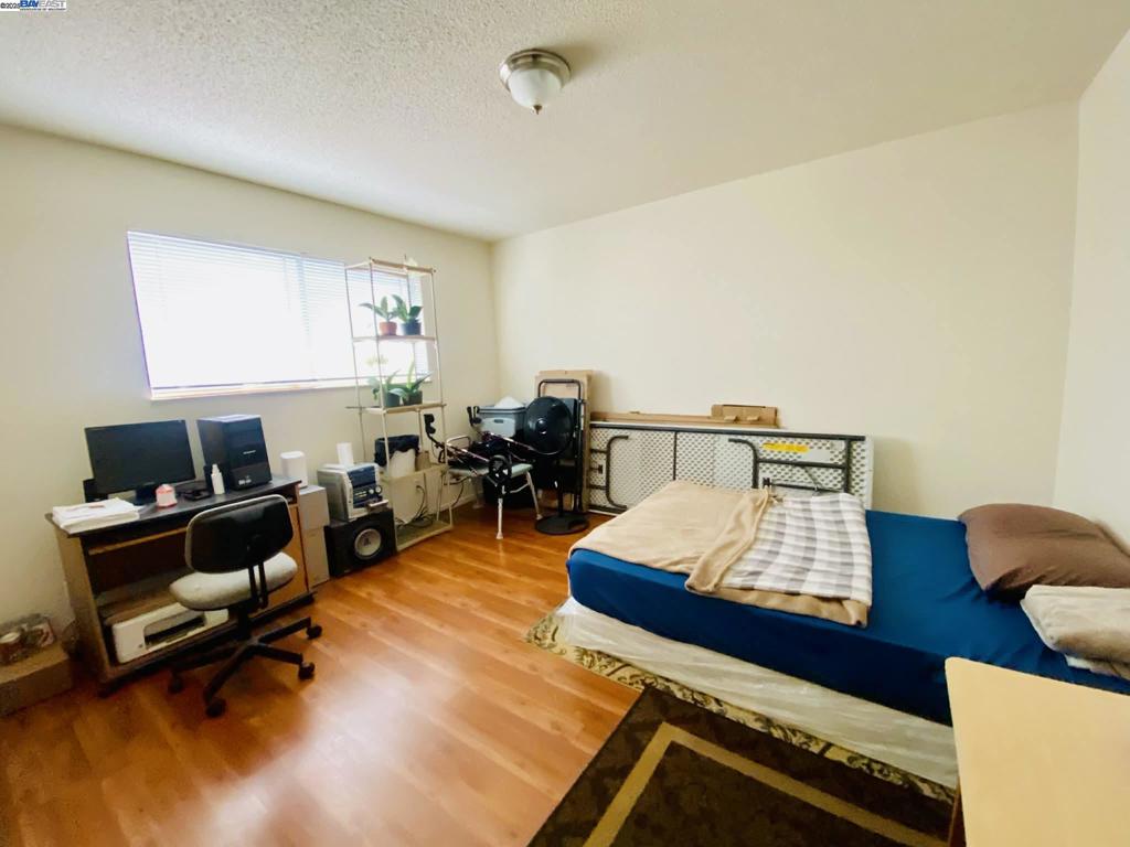 UPPER FRUITVALE - Residential Income