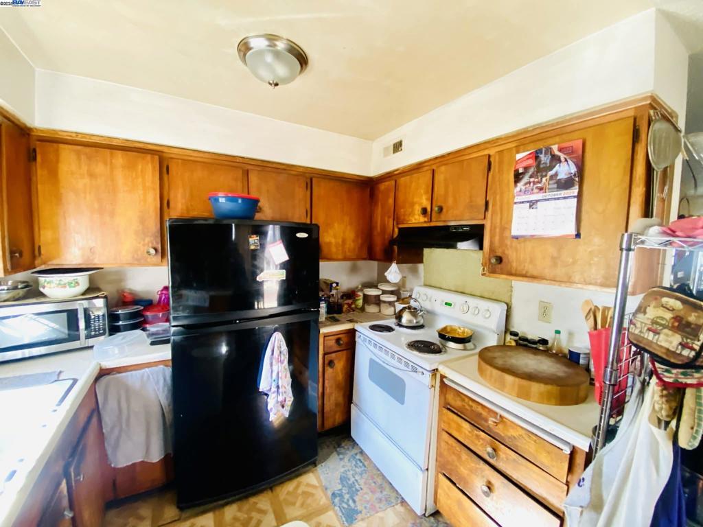 UPPER FRUITVALE - Residential Income