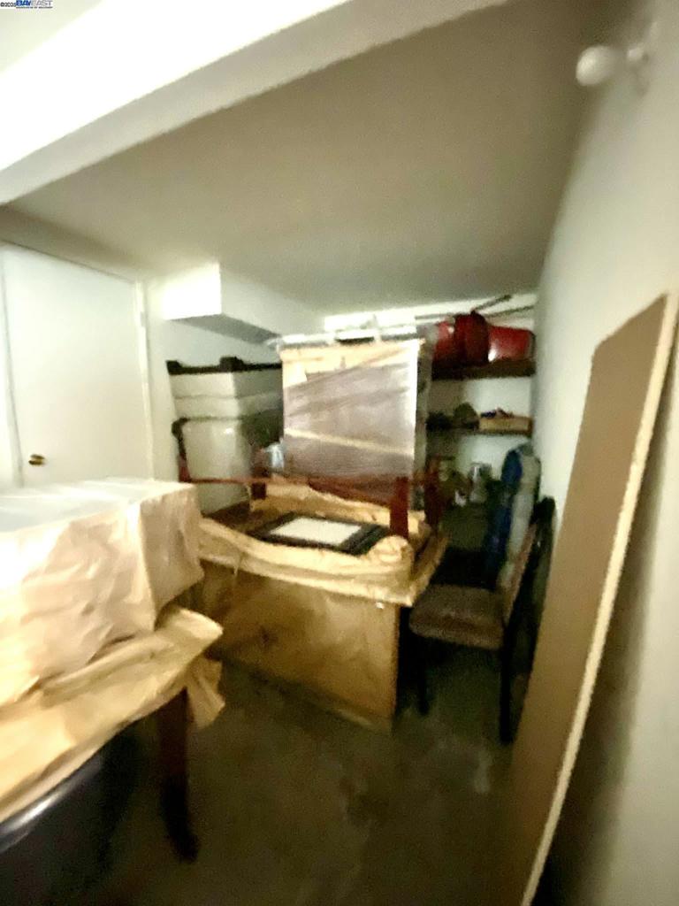 UPPER FRUITVALE - Residential Income