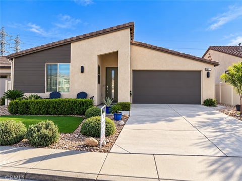 Photo of 1661 Village Green WAY, Beaumont, CA 92223 (MLS # IG26213811)