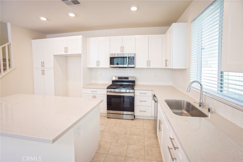 3672 S Brunswick Paseo