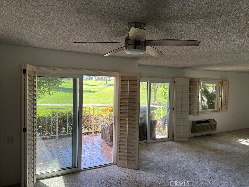 2387 Via Mariposa W.