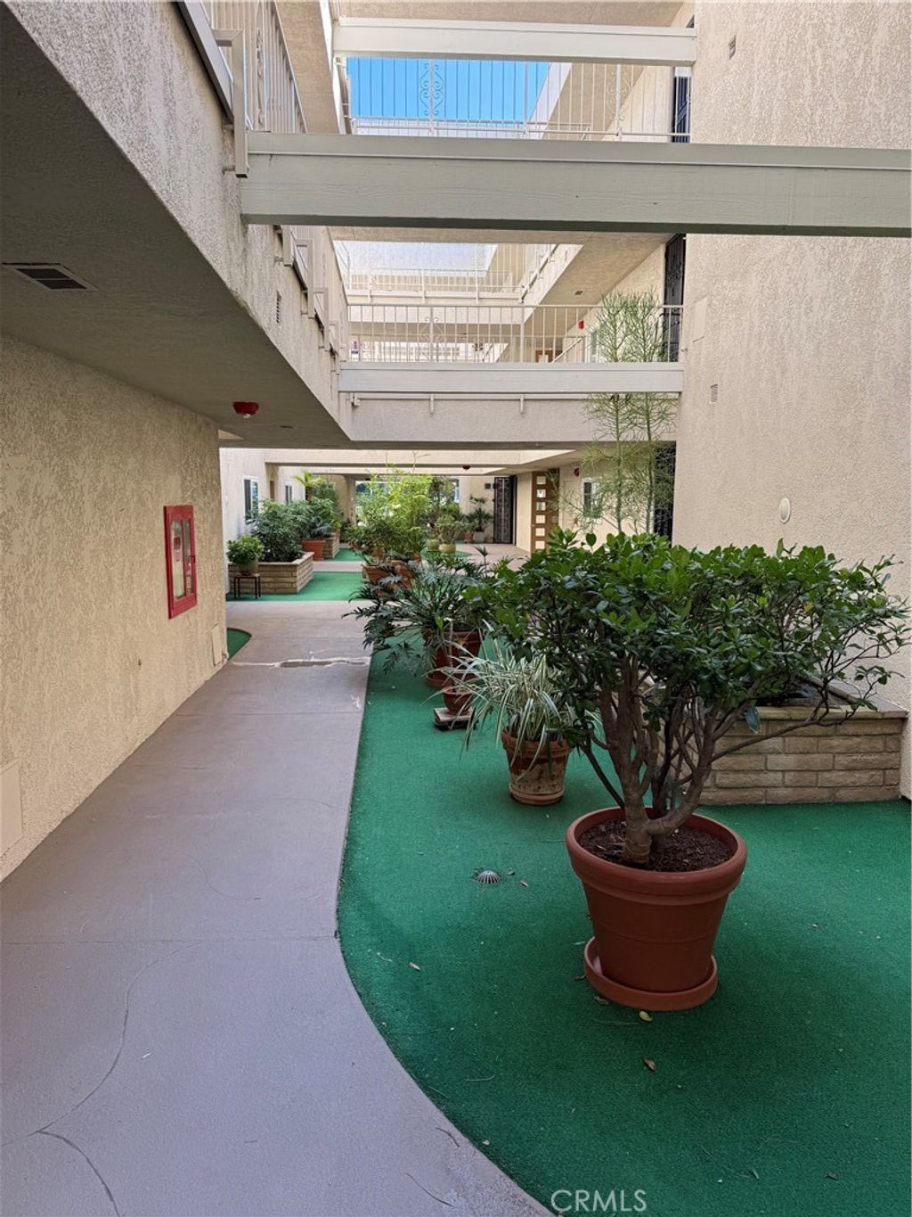 Photo of 2387 Via Mariposa W., Laguna Woods, CA 92637 (MLS # OC26063329)