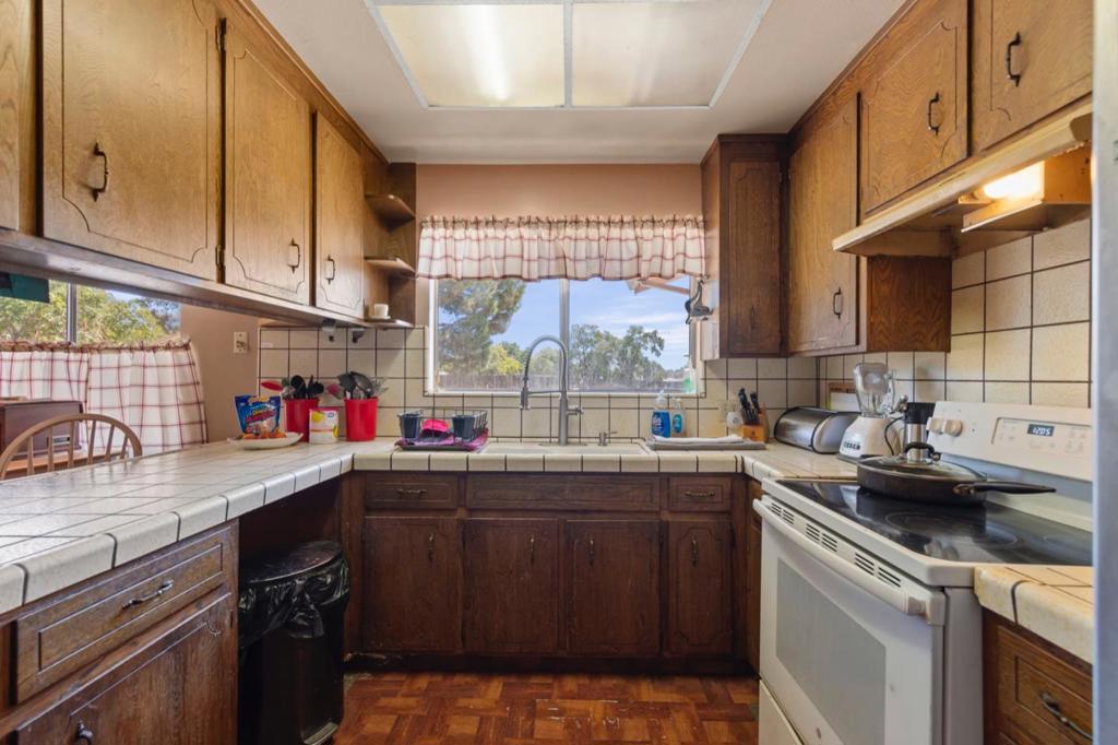 13695 Mammini Court