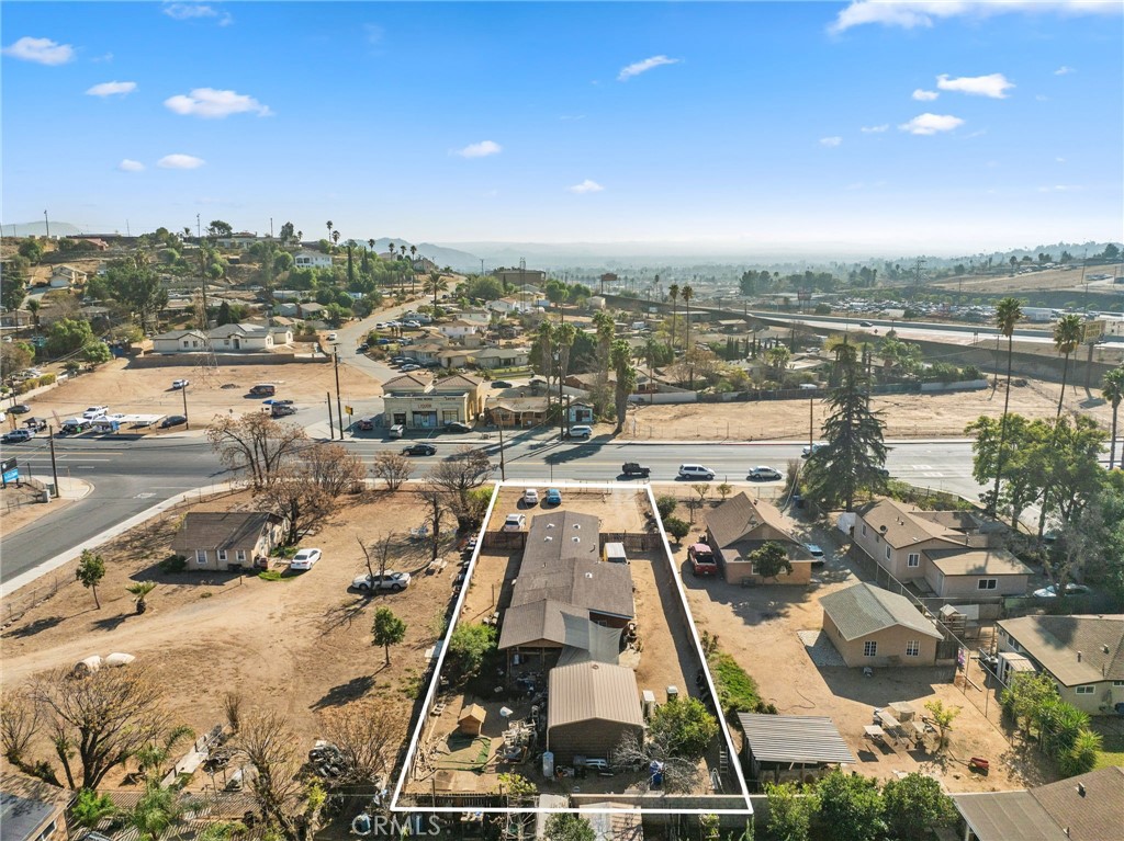 3629 Valley Way