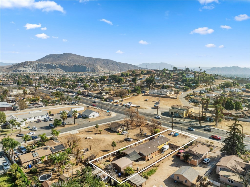 3629 Valley Way