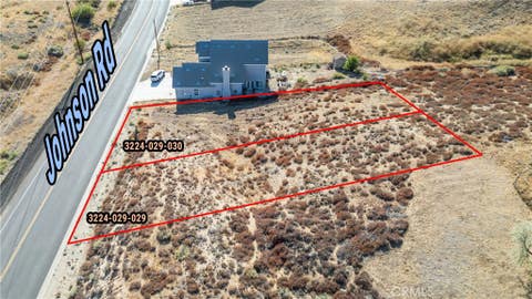 Photo of 1 Johnson Road, Lake Elizabeth, CA 93532 (MLS # SR25170889)