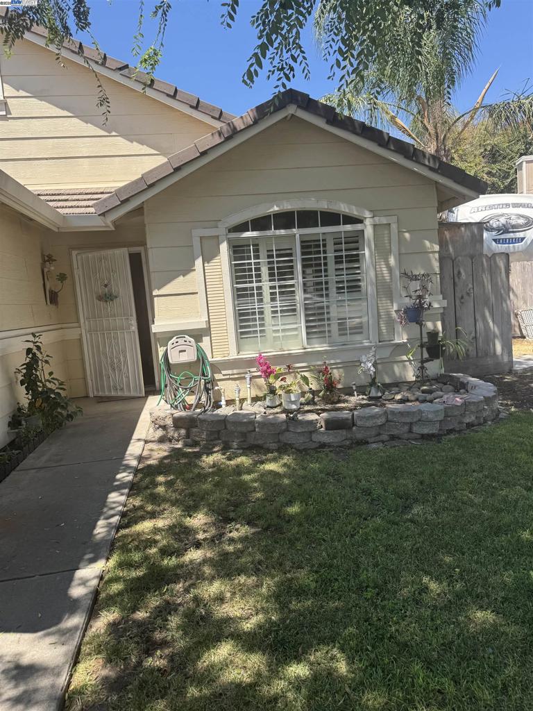 5325 Avante Lane