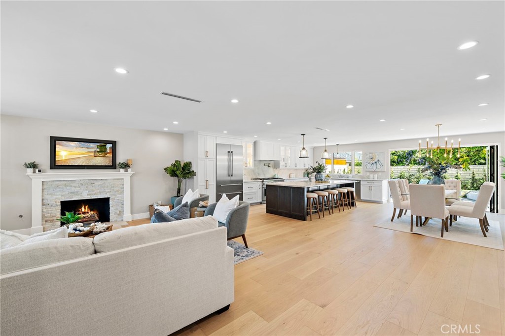 9072 Niguel Circle