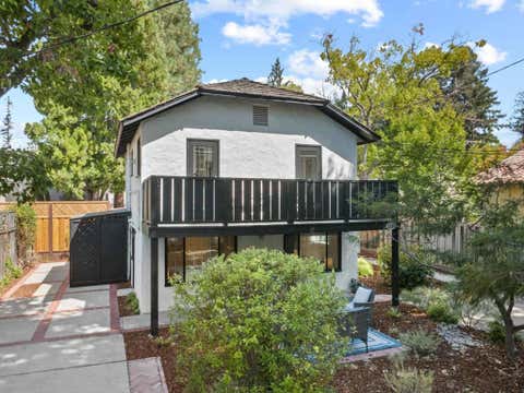 Photo of 1321 Hopkins Avenue, Palo Alto, CA 94301 (MLS # ML82057040)