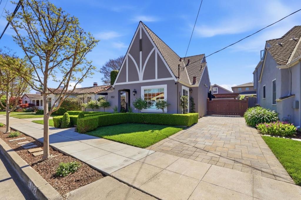 1152 Willow Glen Way