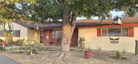 42961 Johnston Avenue Hemet CA 92544