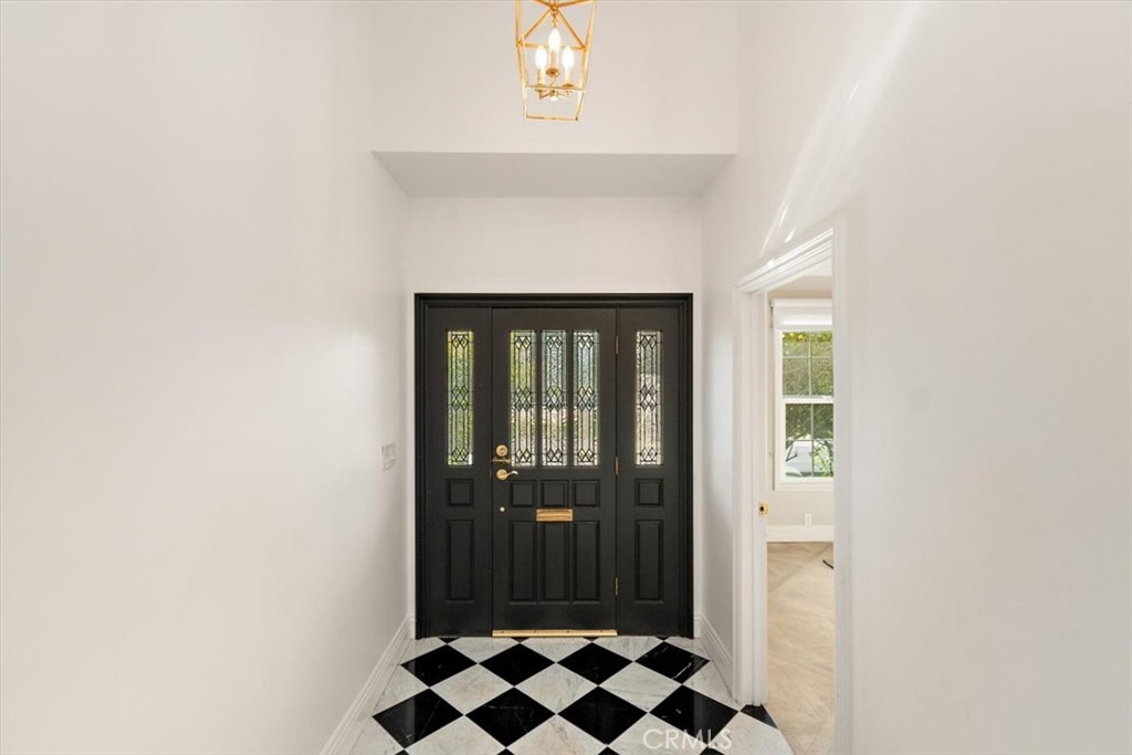 2765 Huntington Drive