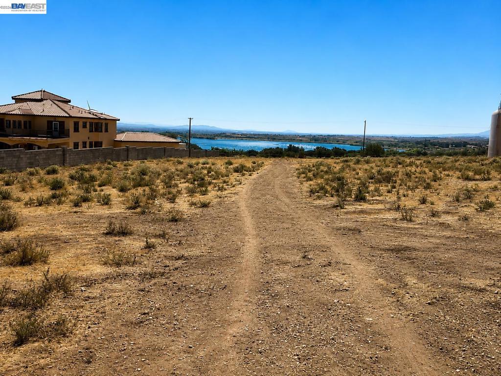 El Camino Dr Hacienda Dr