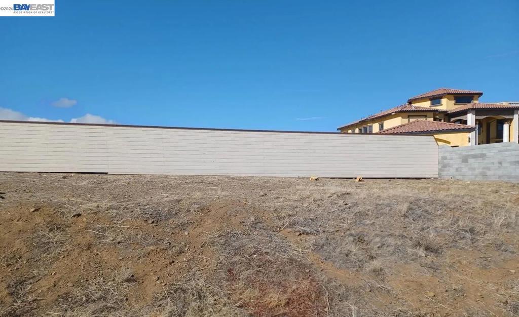 El Camino Dr Hacienda Dr