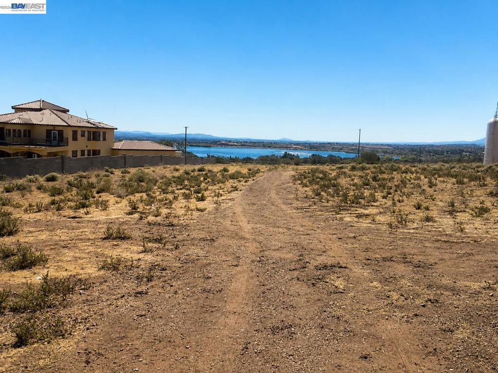 El Camino Dr Hacienda Dr