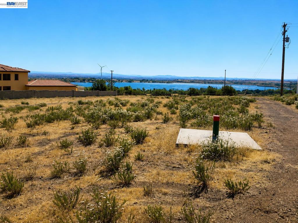 El Camino Dr Hacienda Dr