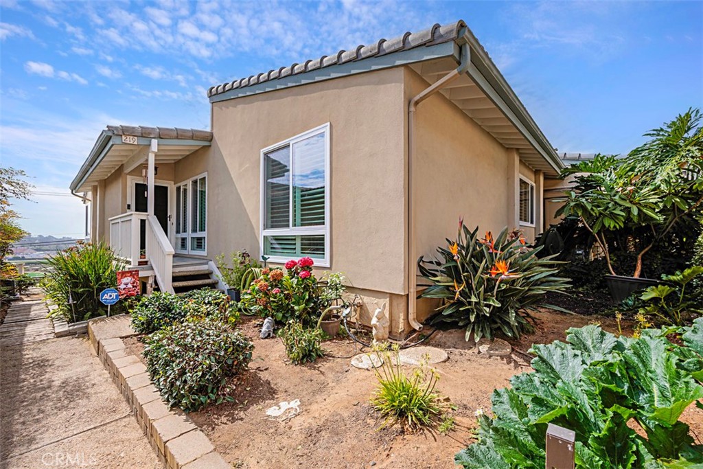 219 Turf View Drive