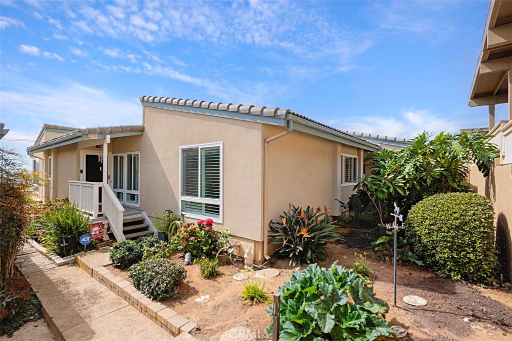 219 Turf View Drive