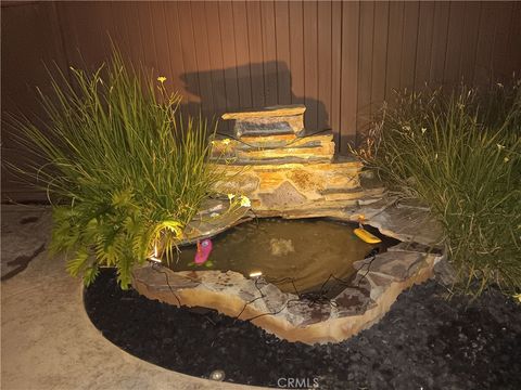 Tiny photo for 2257 Pierpont Blvd, Ventura, CA 93001 (MLS # AR26049555)