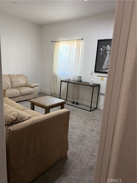 Tiny photo for 2257 Pierpont Blvd, Ventura, CA 93001 (MLS # AR26049555)